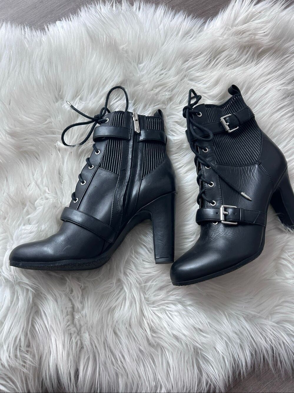 Sam Edelman Skylar Black Zipper Block Heel Ankle Boots with Lace-up detail size